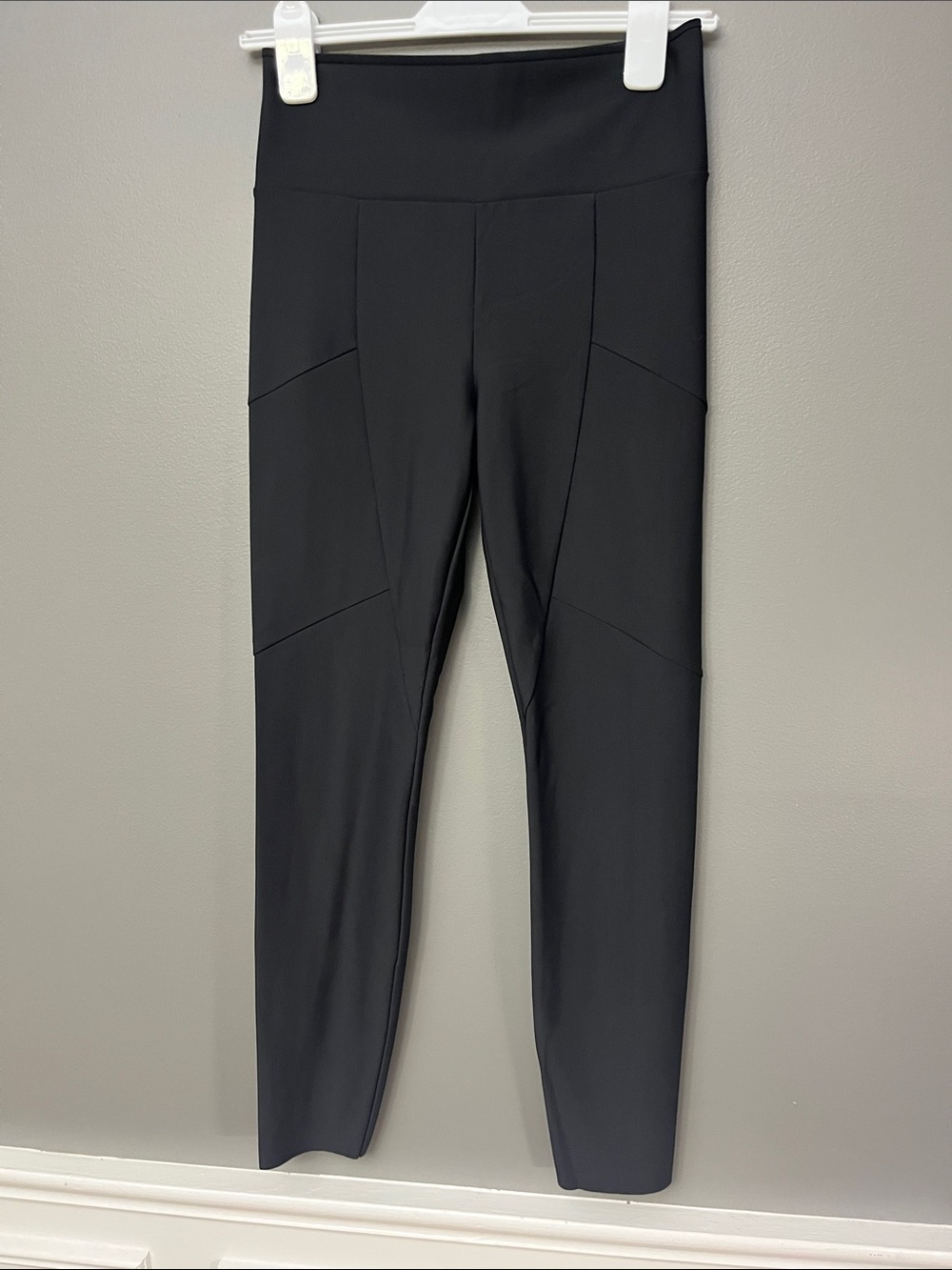 Athleta Stellar City Tight Black Seam-Panel Leggings - Size 2